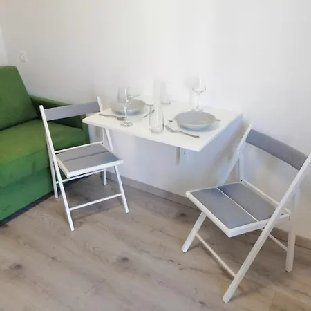 Apartment Mara Primosten Exterior photo
