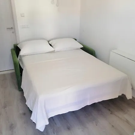 Apartment Mara Primosten Exterior photo