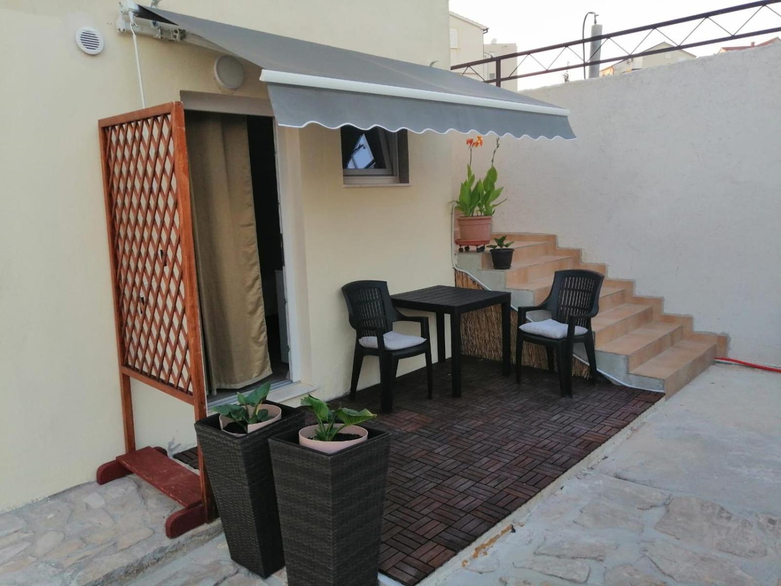 Apartment Mara Primosten